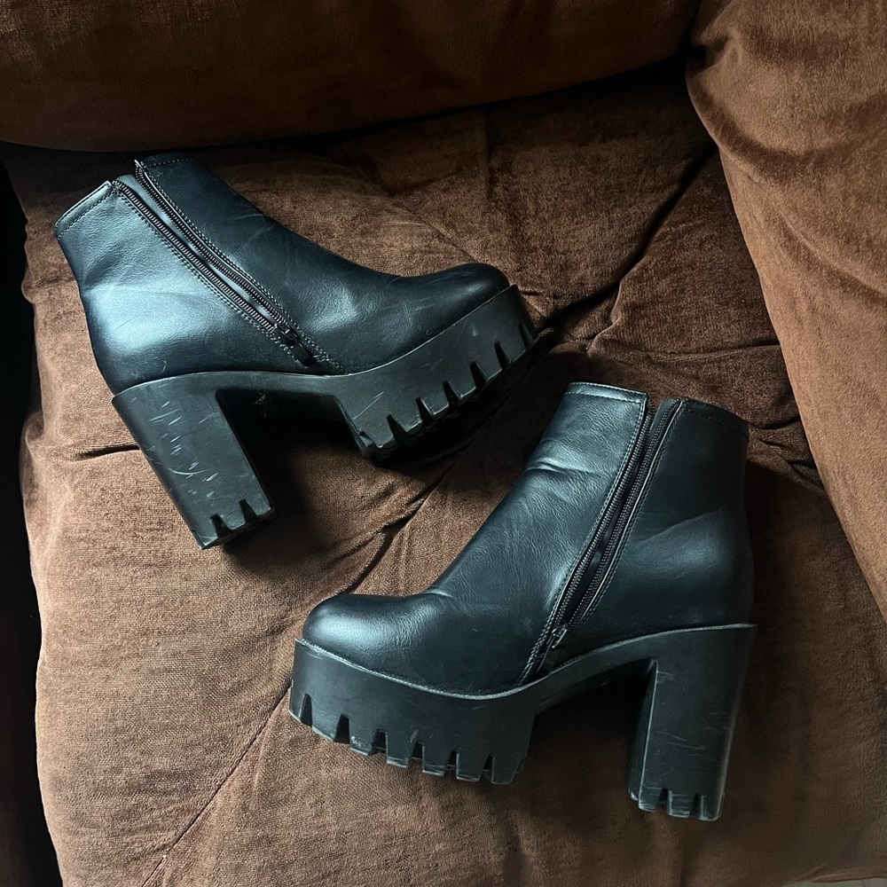 Black Chunky Heel Ankle Boots